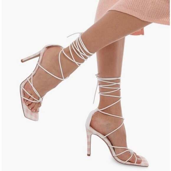NEW Just Fab Scarlett Gladiator Heeled Lace Up Square Toe White & Gingham Sandal - Picture 1 of 11